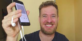 Iphone 7 earphone sales hole