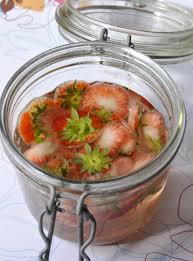 Ne Jetez Plus Vos Queues De Fraises En 2020 Aliment Qui Fait Maigrir Recette Recette Avec Des Fraises