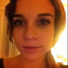 While hetty has been gone, nell has been the operation's manager at osp . Renee Felice Smith Nell Selfie Renee Felice Smith Renee Pretty Face