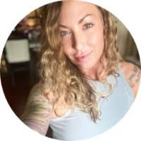 300+ "Gina La" profiles