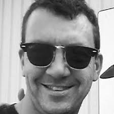 I received the very sad news early this morning that my friend and our  fellow school mate Joe Guthrie passed away yesterday morning. The last time  we were together was