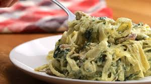 The creamy garlic sauce is very reminiscent of a vegan alfredo sauce but with a lot more delicious garlic flavor. One Pot Creamy Chicken Bacon Pesto Pasta Youtube