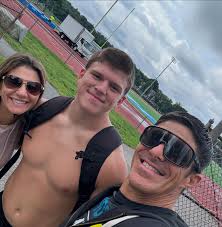 Shawn C. Ramirez (@shawn_theram) • Instagram photos and videos