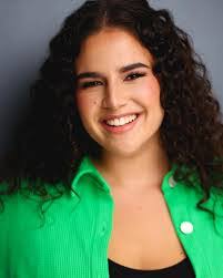 Amanda Arenas's Instagram, Twitter & Facebook