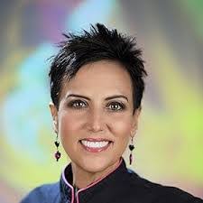 Kristen Hong's Instagram, Twitter & Facebook