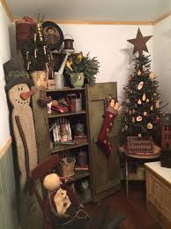 What A Cute Shop Very Nice I D Love To Shop Here I Like To Get Good Ideas And Primitive Christmas Primitive Country Christmas Primitive Christmas Decorating