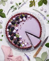 11 8k Likes 475 Comments Bo Plantbased Uk Bos Kitchen On Instagram No Bake Blackberry Cacao Tart The Base Is Tart Baking Desserts Sweet Recipes