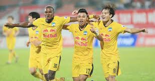 Learn the current teams position in the standings at scores24.live! Hagl Tá»« Chiáº¿n Ä'áº¥u Ä'á»ƒ Trá»¥ Háº¡ng Ä'áº¿n Ap Sat Ngoi Vo Ä'á»‹ch V League 2021 Baotintuc Vn