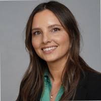 Amanda Helzer's Instagram, Twitter & Facebook