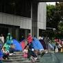 Indígenas de Risaralda instalan minga frente al Palacio Gris: exigen vías y educación digna para sus hijos