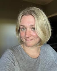 Jenna Cartwright's Instagram, Twitter & Facebook