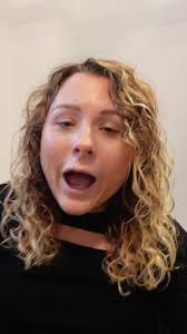 ‘Wyt ti’n gallu siarad Cymraeg eto Emily?” 👀👀👀 #dysgucymraeg #cymraeg  #wales