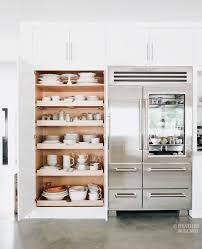 Like The Natural Wood Inside With White Outside Home Kitchens Kitchen Design Apartment Kitchen