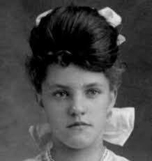 Rose Gilbertson's Instagram, Twitter & Facebook