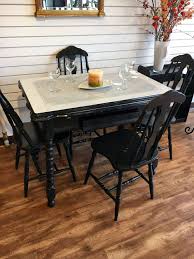 1940 S Metal Top Kitchen Table W 4 Chairs 150 00 Narrow Dining Tables Kitchen Table Settings Small Round Kitchen Table