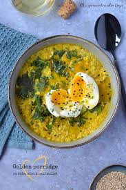 Golden Porridge Kale Miso J Ai Ajoute Du Kale Dans La Recette Parce Que J En Ai Plein Dans Mon Jardin Comme Je Vous Le Disais Miso Oeuf Mollet Idee Recette