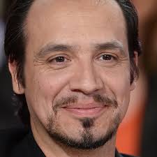 L'acteur alexandre astier est devenu père pour la septième fois. Alexandre Astier Fruit D Un Adultere L Acteur De Kaamelott Evoque Sa Mere Et Ses Deux Amants Femme Actuelle Le Mag