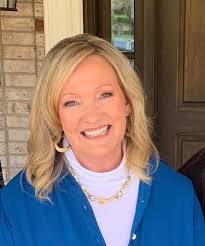 Karen Gilreath's Instagram, Twitter & Facebook