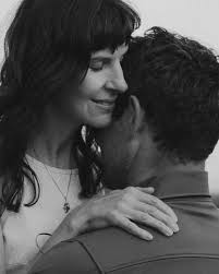 I mean…come on. 🤩 This couple, these mountains! ⛰️ We're so lucky to meet  the best people