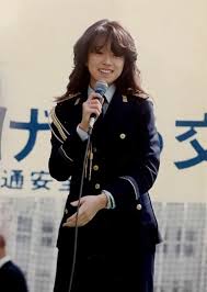 中森明菜 おしゃれまとめの人気アイデア pinterest smayamis 女性警察官 中森明菜 可愛い 80年代ファッション