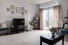 Apartment description of 1559 s 9th st: Third Ward 1 And 2 Br With Patio By Frontdesk Milwaukee Updated 2021 Prices