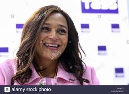 See more of isabel dos santos on facebook. Isabel Dos Santos Stockfotos Und Bilder Kaufen Alamy