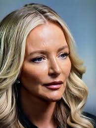 Clare O'Hagan (@ohagangirl)