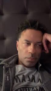 Eric Burnette's Instagram, Twitter & Facebook