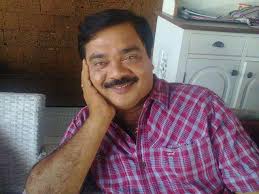 ଦୁର୍ଘଟଣାରେ ତାଙ୍କର ଗୋଡ ଭାଙ୍ଗିଯାଇଥିବା ସୂଚନା ମିଳିଛି