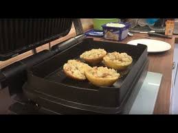 1 Bratapfel Im Optigrill Plus Snacking Baking Dessert Streusel Bratapfel Youtube Einfacher Nachtisch Gebratene Apfel Essen