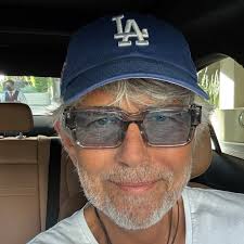 Frank Anderson (@frankinvan) • Instagram photos and videos