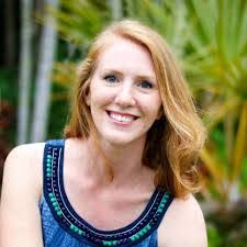 Elke Hunter's Instagram, Twitter & Facebook