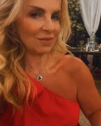 valerie 🇱🇧🇨🇾 (@valeriechahoud) · Beirut, Lebanon