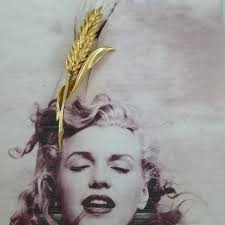 Antique, vintage, designer costume jewelry, fine precious Jewellery.