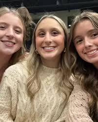 Hi! I'm Amalia from Medina, OH. While I'm still exploring my options, Miami  U is definitely my top pick right now! I plan to study business at Farmer.  When I'm not studying,