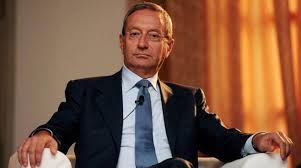 L'ipotesi è che si tratti di suicidio: B4fsmrjdyr3q0m