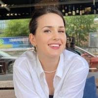 200+ perfiles de «Ajanovic»