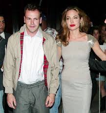 Celebrity Marriages That Didn T Work And We Completely Forgot About Angelina Jolie Jonny Lee Miller Jonny Lee