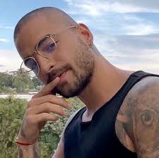 However, many younger guys are pairing a side part style with a fade in a contemporary take on the comb over as shown above. 17 Best Beard Styles For Bald Men 2021