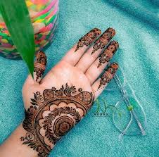 Arabicmehndidesigns Easy Back Hand Mehndi Design Arabic Mehndi Designs For Back Hand Front Hand This mehndi design made by mehndi planet. pinterest