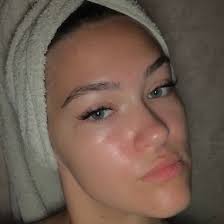 Однажды сын сказал мне: так, мамочка, с этого дня в нашу семью входит  традиция-забирать меня после утренников🤨 Забираю🫡