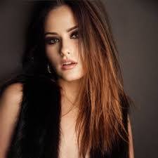 Dana Everett's Instagram, Twitter & Facebook