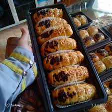 Simpan resep ini untuk dapat dilihat lagi nanti. Bolen Pisang Kembar Berjaya Home Facebook