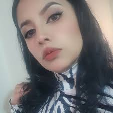 VOLCADURA DE CAMIÓN DE VOLTEO- GRÚA DEJA TRES LESIONADOS Rosarito,  B.C.-6/8/2020.- El conductor de un camión de volteo grúa perdió el control  y se impactó, contra de un muro de contención dejando