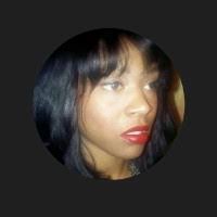 Tracy Searles's Instagram, Twitter & Facebook