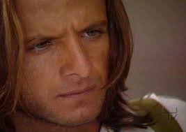 Eduardo Palomo interpreta a Ulises Medina en la novela Huracan  https://www.facebook.com/photo/?fbid=540345359388980&set=a.540344649389051