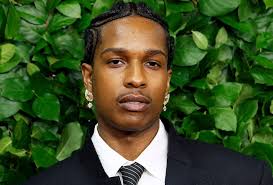 Diddy Reacts To Kanye West Announcing Sean John And Yeezy Collab