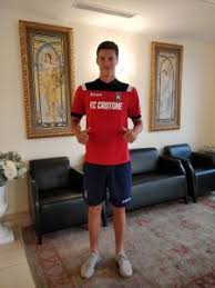 Latest on chievo verona defender sauli väisänen including news, stats, videos, highlights and more on espn. Usko Johdatukseen Antaa Voimaa Sauli Vaisaselle Nuotta Com