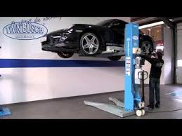 1 Saulen Hebebuhne 2 5 T Ultraflach Modell 2017 Mobil Portabel Twin Busch Gmbh Werkstattausrustung Im 1a Qualitat Werkstattausrustung Buhne Zufahrt