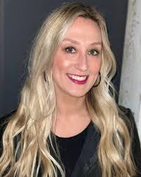 Stephanie Noto's Instagram, Twitter & Facebook